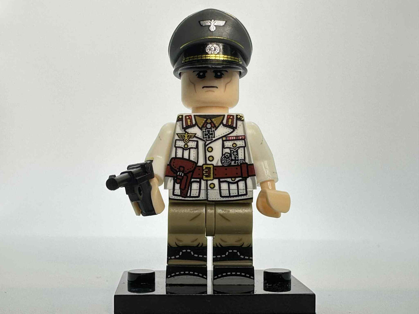 #47 WW2 Erwin Rommel Minifigure (North Africa)
