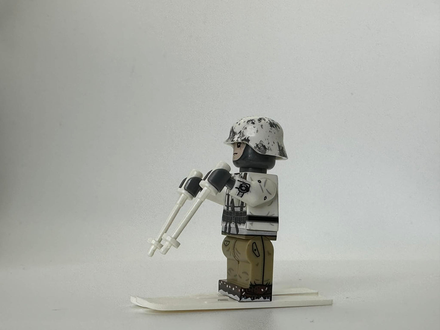 WW2 German Snow Mountain Infantry Minifigure