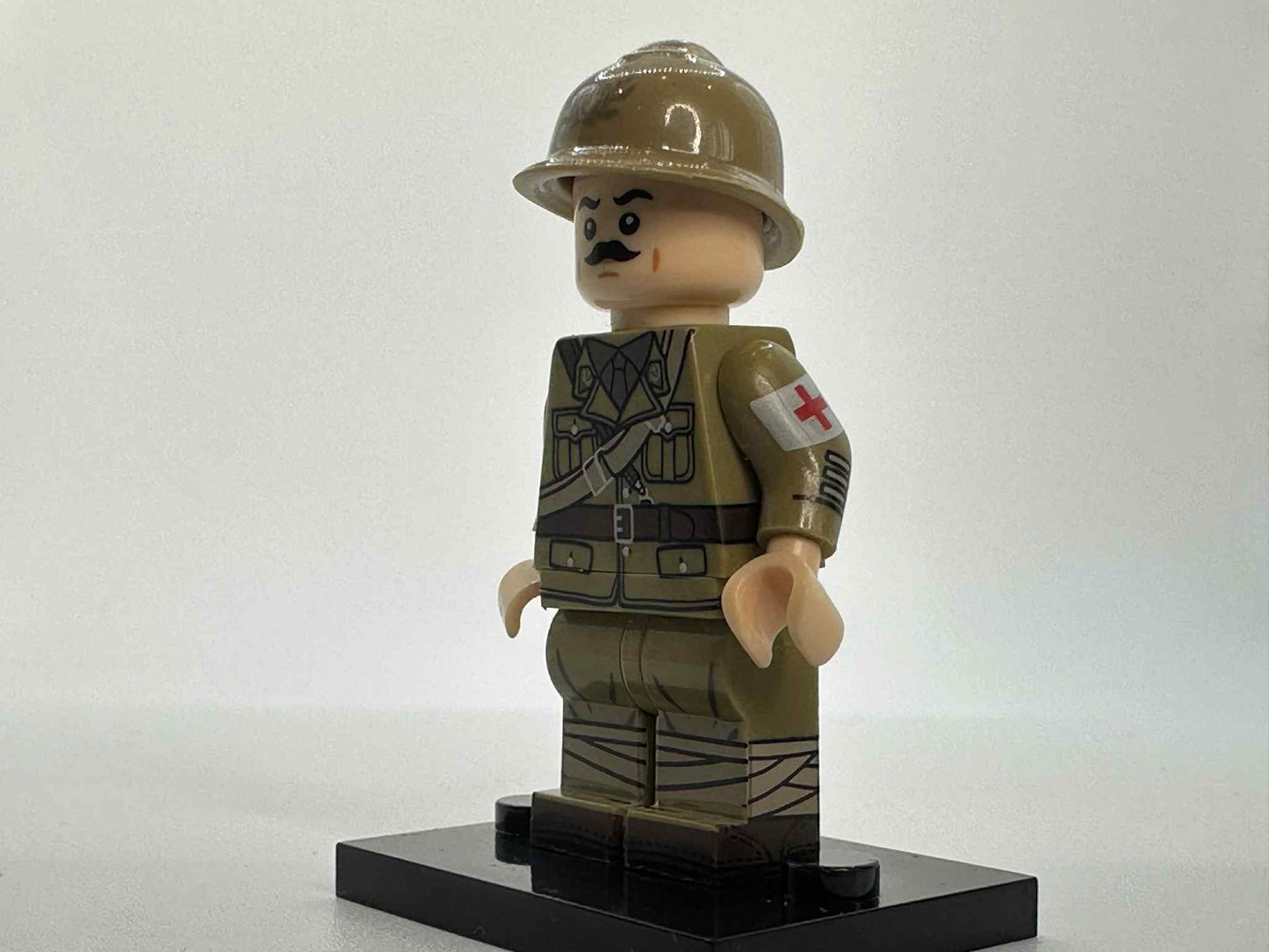 #79 WW2 French Army Medic Minifigure