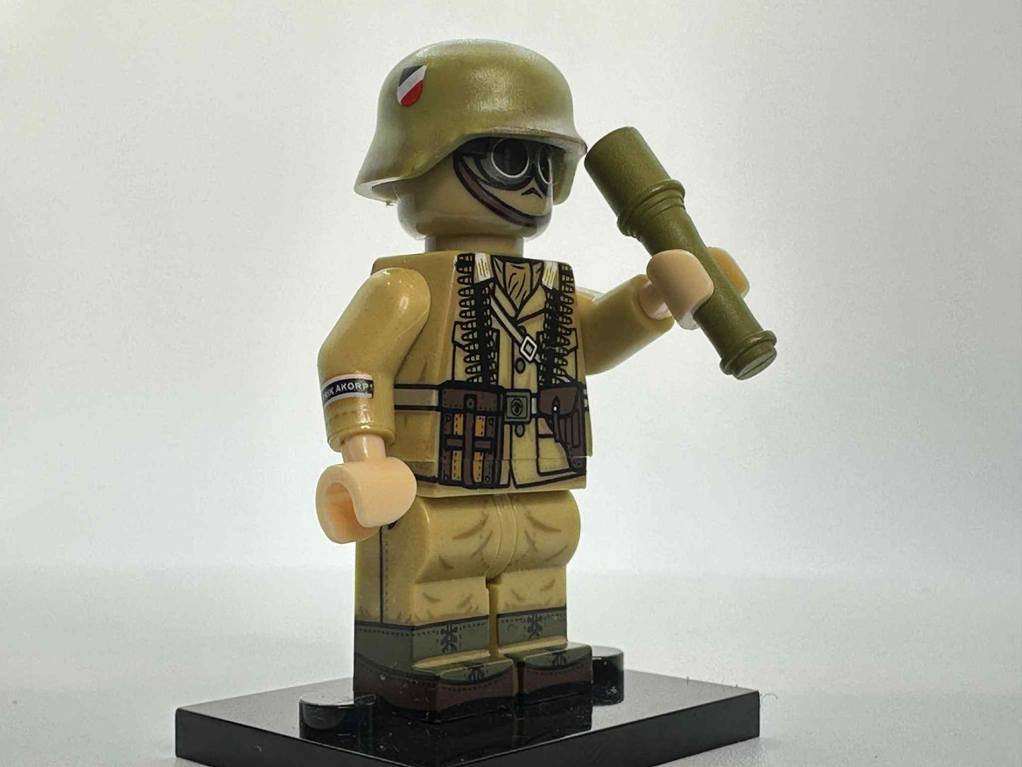 #52 WW2 German North Africa Divison Minifigure