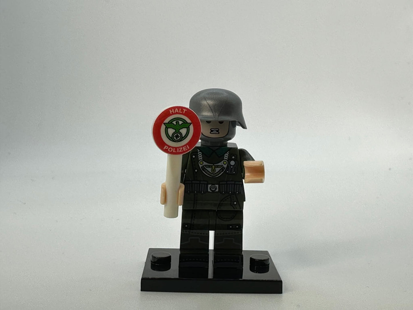 #87 German Military Police Minifigure