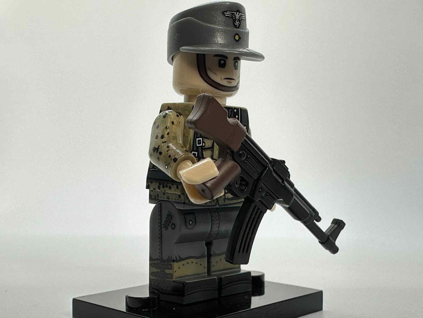 #53 WW2 German Infantry Minifigure