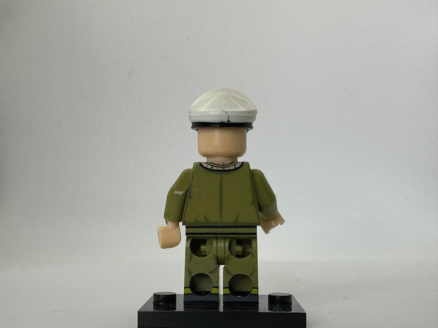#81 WW2 German U-Boat Commander Minifigure