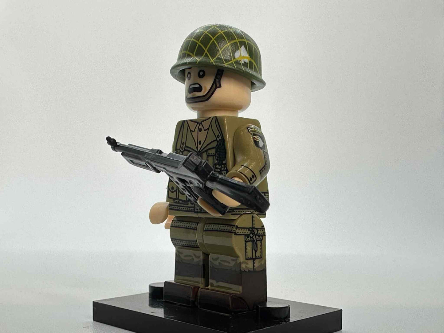 #88 WW2 US Army Airborne Minifigure