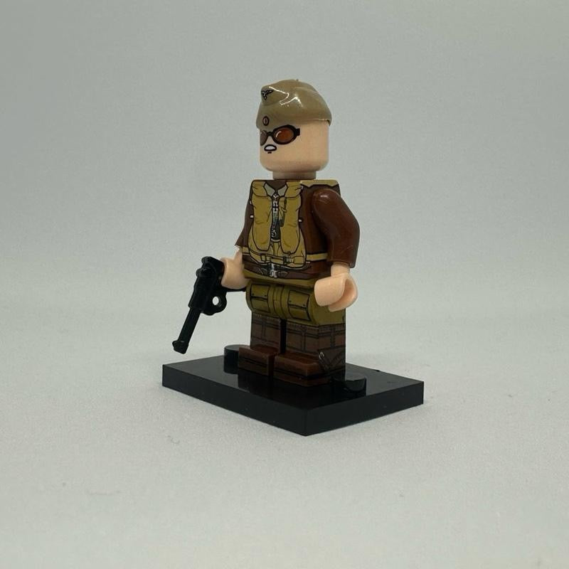 #49 WW2 German North Africa Pilot Minifigure