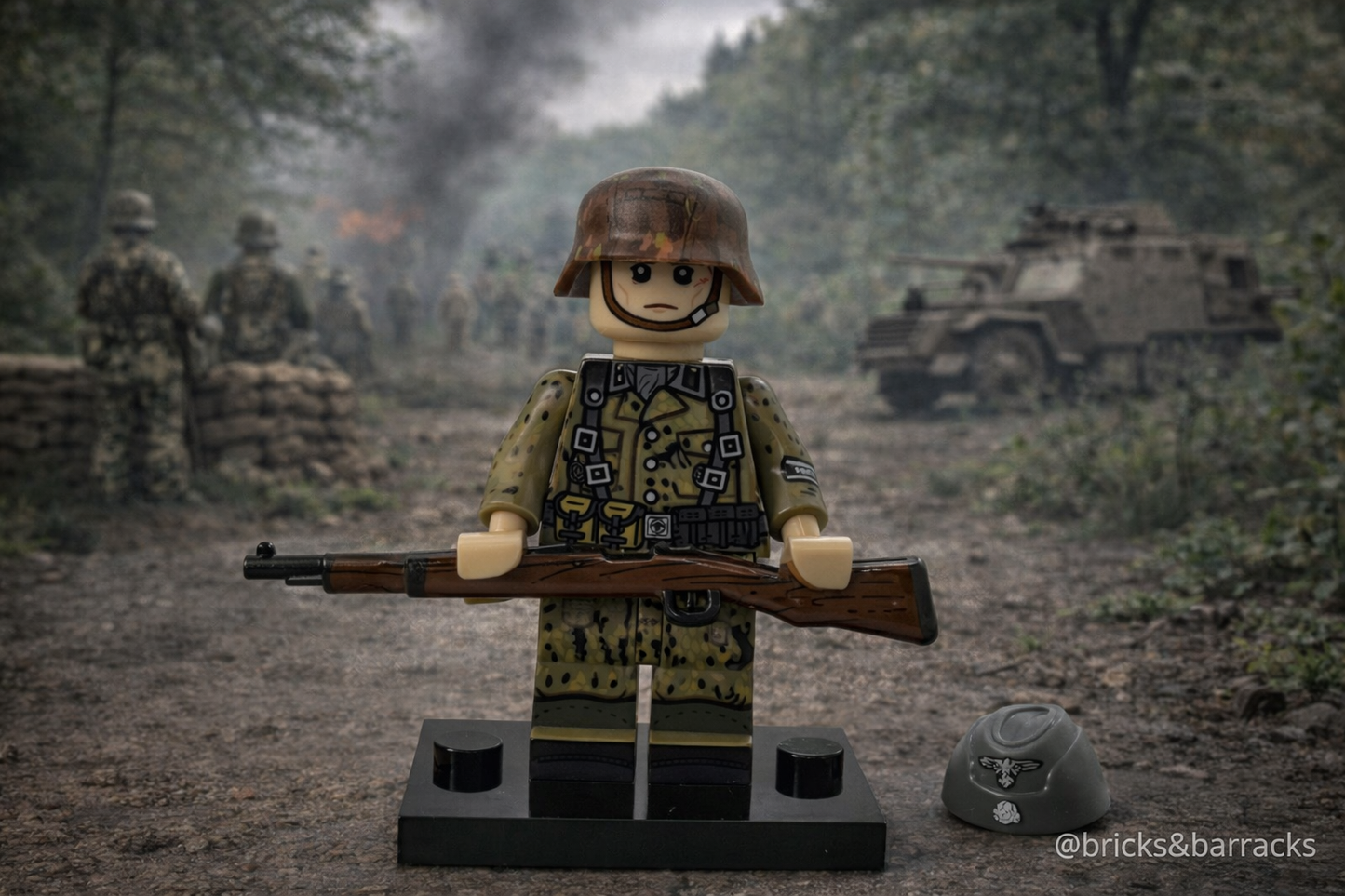 #35 WW2 German Red Pea Dot Camo Minifigure (Kar98k)