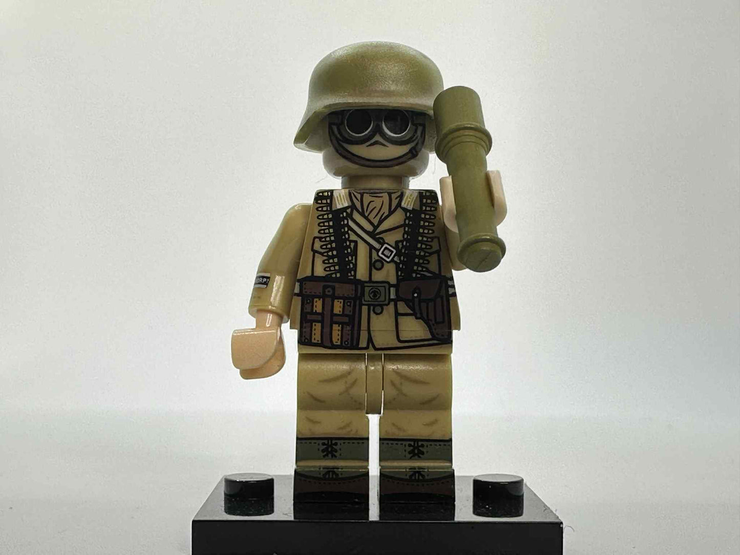 #52 WW2 German North Africa Divison Minifigure