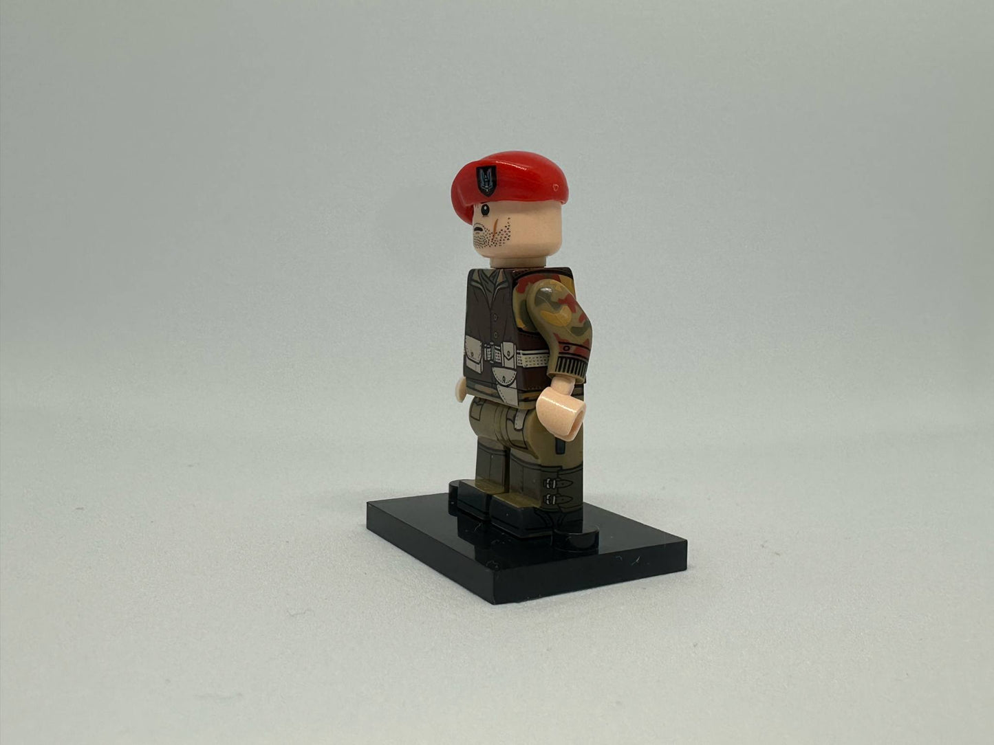 #16 WW2 British Army SAS Minifigure