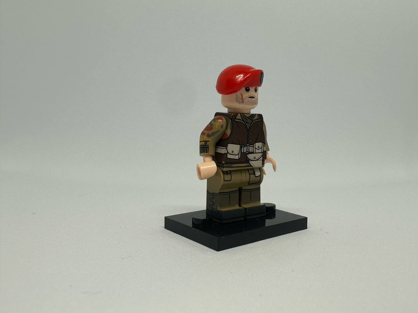 #16 WW2 British Army SAS Minifigure