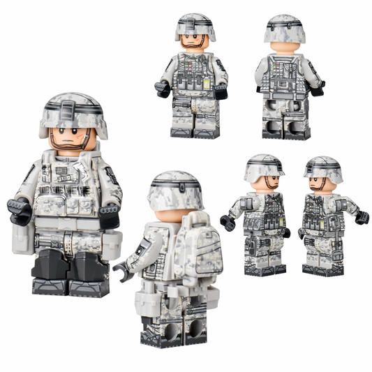 Modern US Army Soldier – Digital ACU Camo